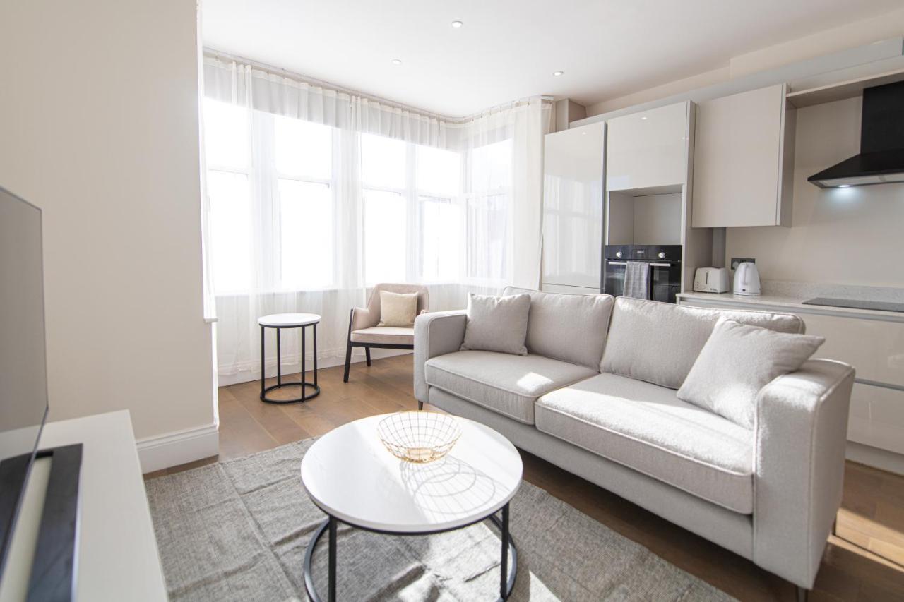 Ealing Residency Aparthotel Londra Exterior foto
