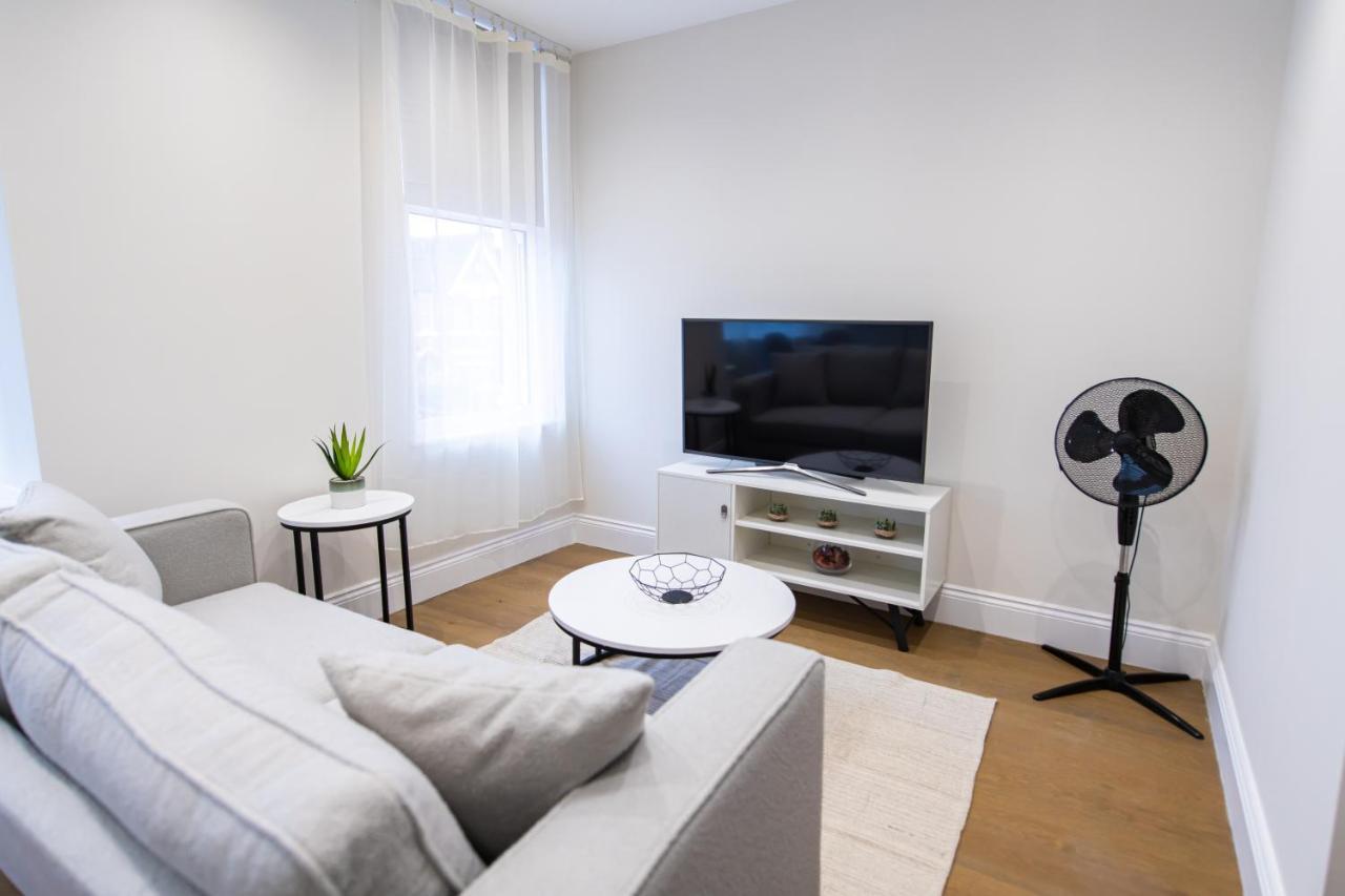 Ealing Residency Aparthotel Londra Exterior foto